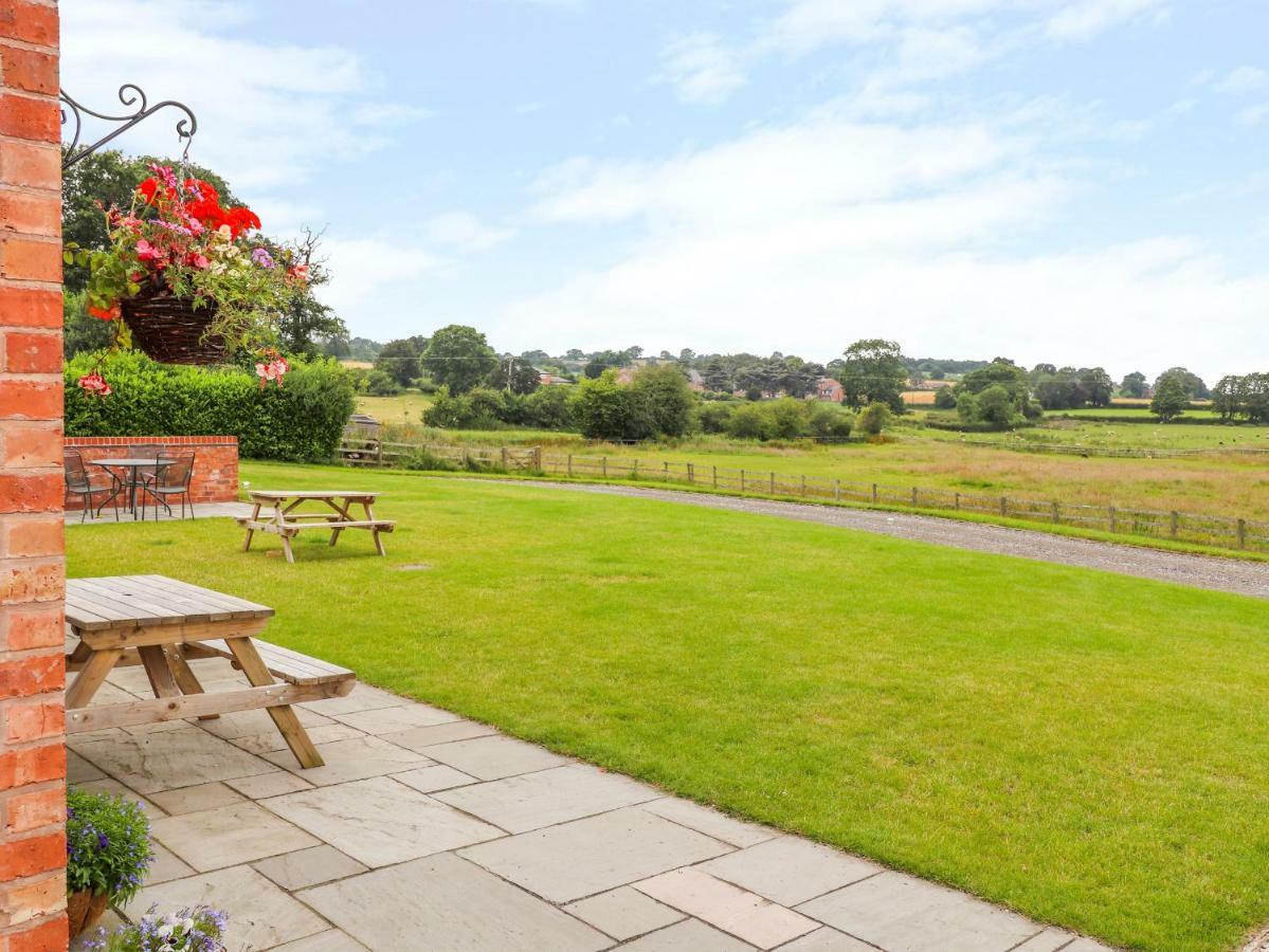 The Shippon Tarporley Exterior foto